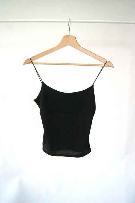 czarny croptop na ramiączkach XS S letni letnia koszulka bluzka dekolt