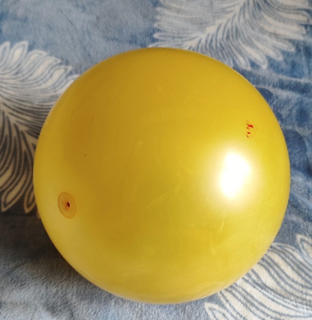 М'яч для малят, діаметр 25 см, легоенький
