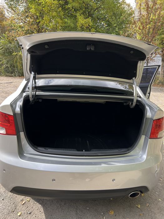 Kia Cerato 2012 2.0 автомат