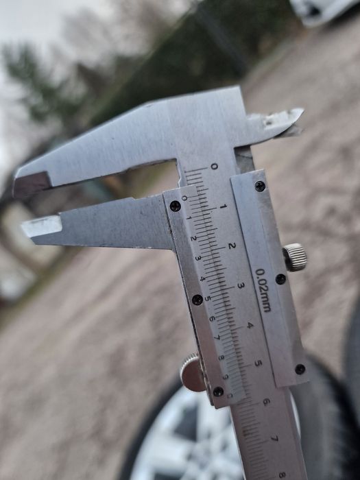 Kota Audi Q2 ORYGINALNE 215/55/17 Stan bardzo dobry
Bridgestone