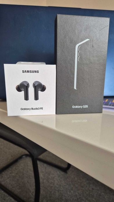 Samsung Galaxy S25 12Gb/128Gb Navy Blue + Galaxy Buds 3 FE Nowy