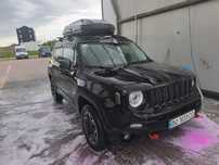 Jeep renegade trailhawk