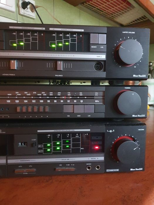 Stara wieża Grundig, 3 segmenty, sprawna