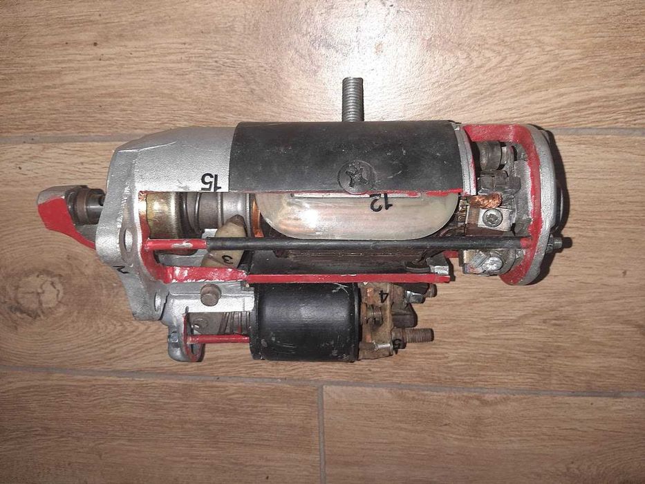 Model szkolny rozrusznik technikum elektryczne mechaniczne