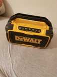 Dewalt DCR011 radio budowlane