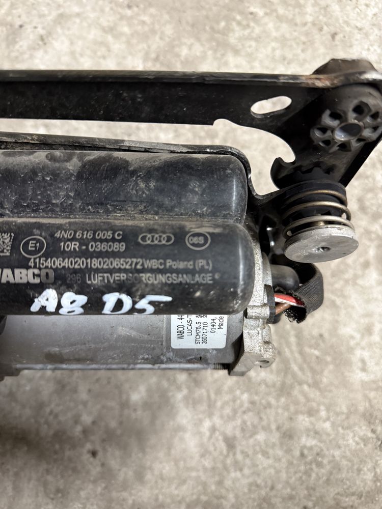 Kompresor zawieszenia Audi A8 D5, 4N0