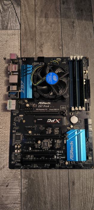 AsRock Z97 + i5 4460 +16 GB DDR3 + 512GB SSD