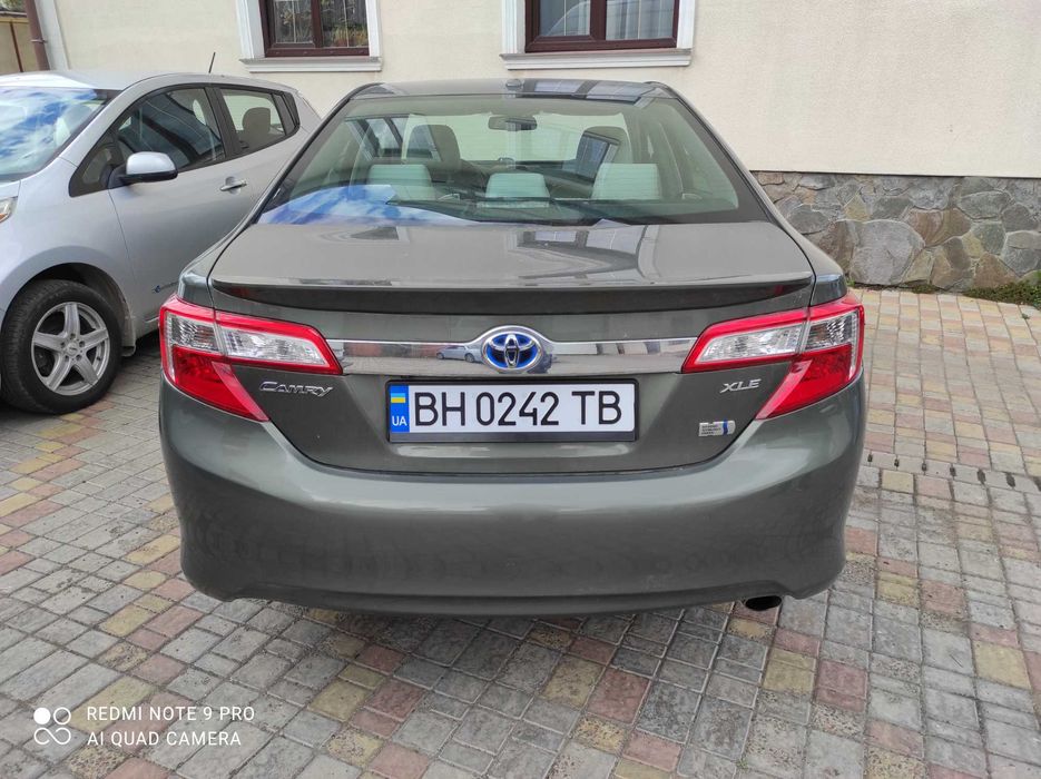 Сдам в аренду TOYOTA CAMRY 50 гибрид 2012 год супер цена 630 гр день