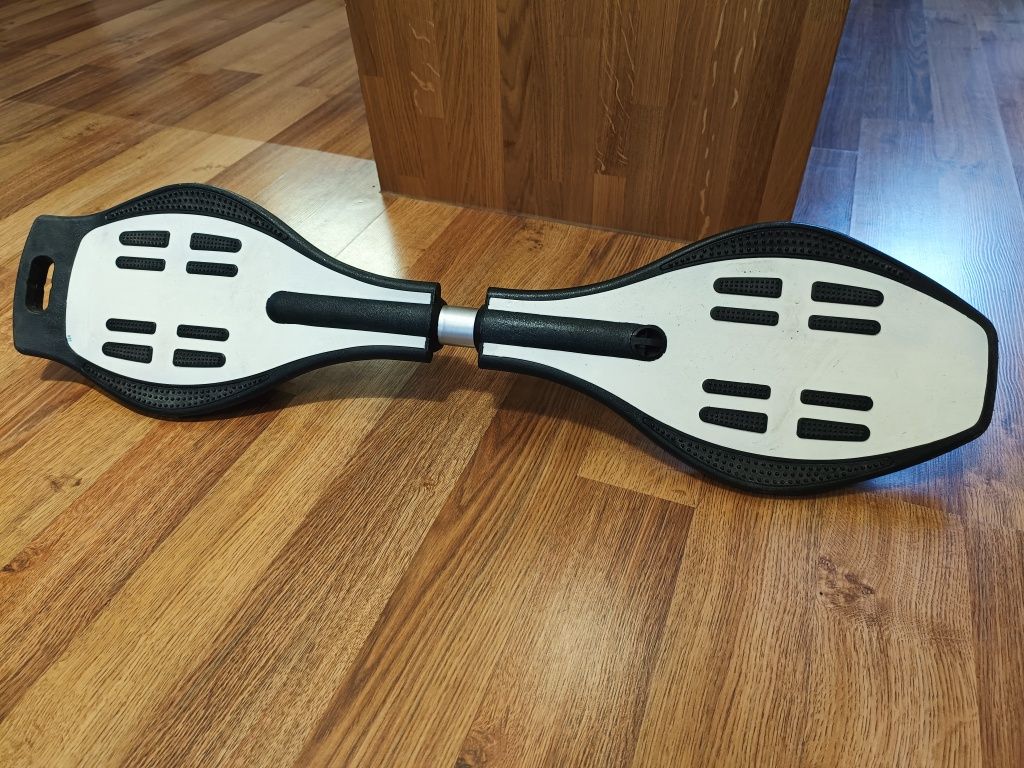 Deskorolka Waveboard Spokey