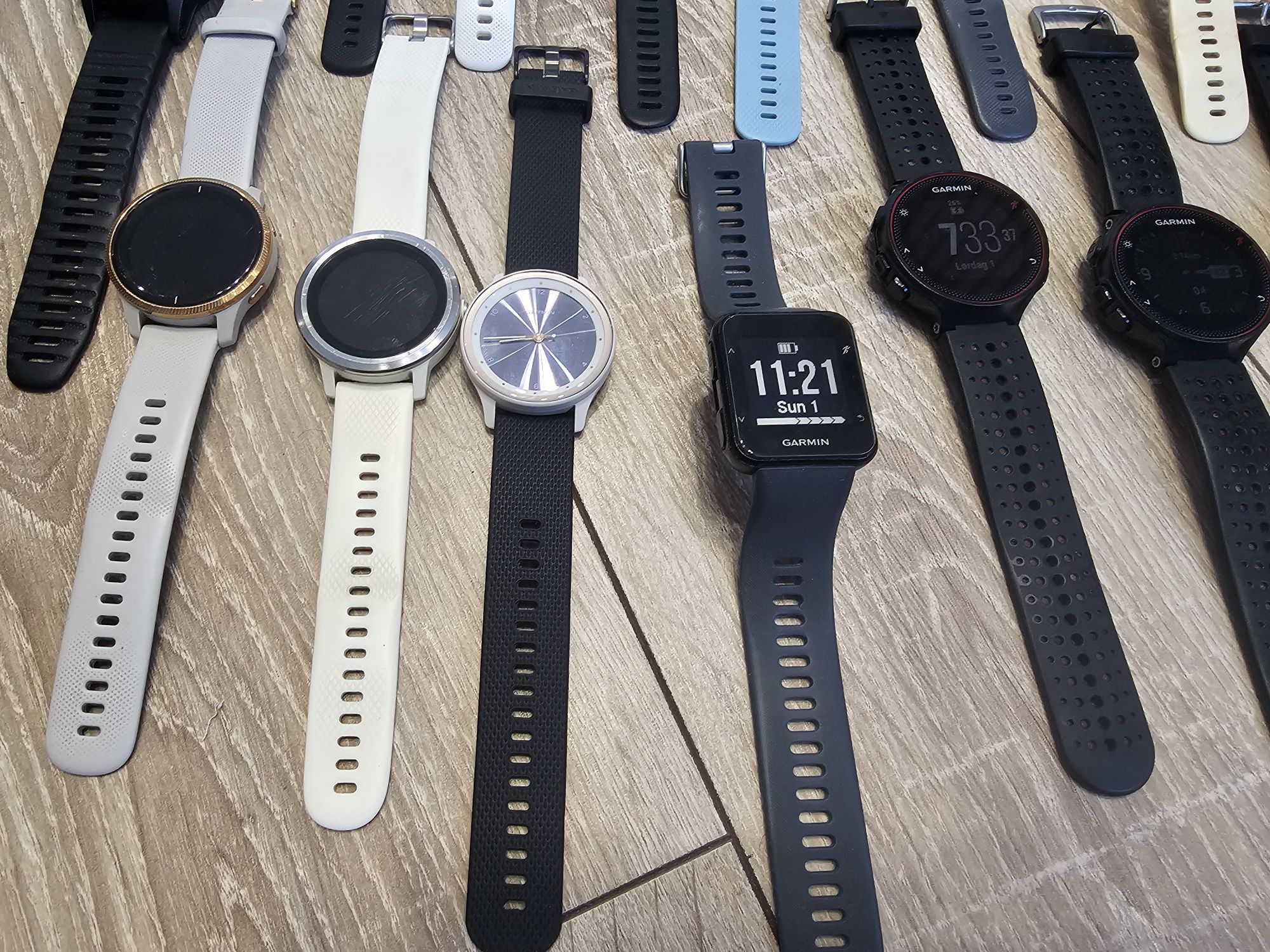 Смарт годинники GARMIN Forerunner 235 46 65 Venu sq 2 Vivoactive Fenix