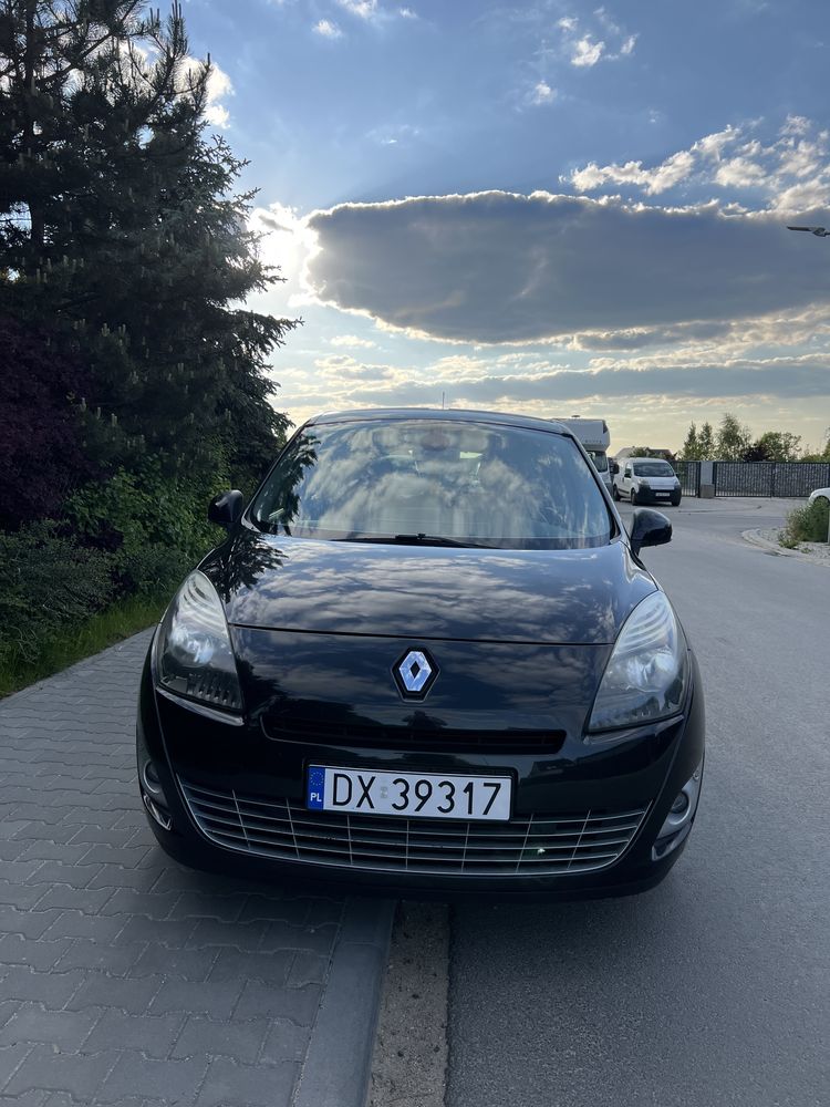 Renault Scenic 1.4 turbo benzyna .2010r,7-osób