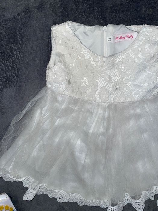 biała sukienka dla dziewczynki