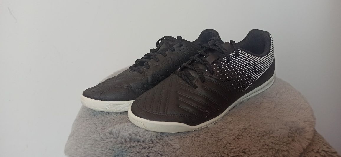 Buty sportowe KIPSTA 41 do piłki nożnej