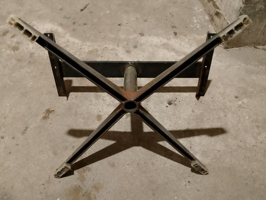 Noga obrotowa do fotela Prl