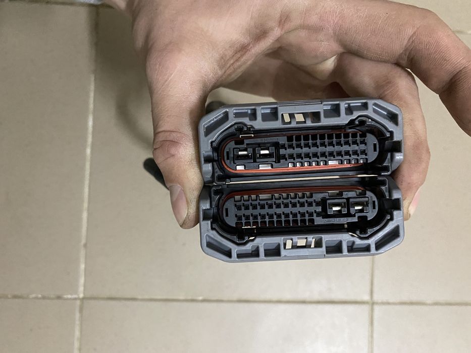 Lexus NX RX UX. Toyota Camry 70 RAV4 фишки для установки LED фары.