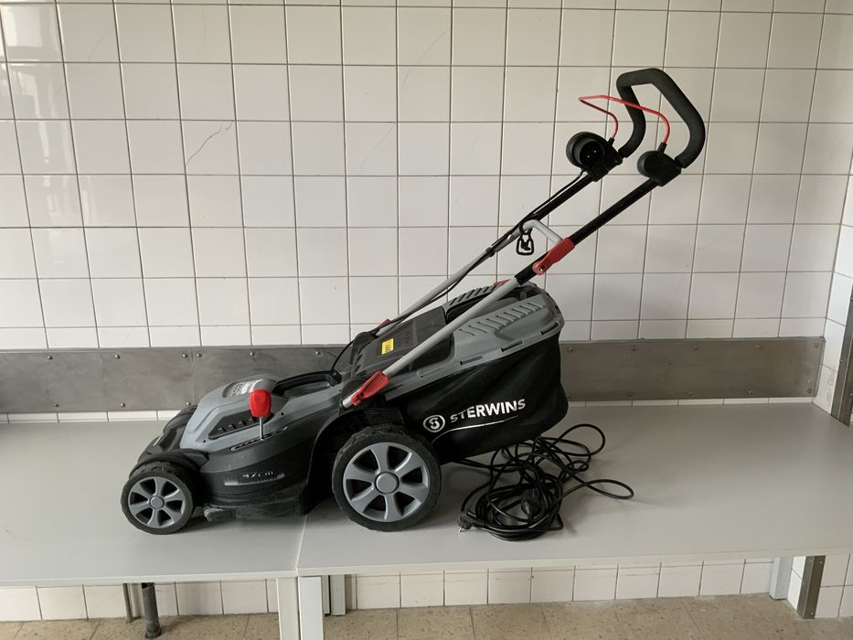 Corta relvas Sterwins