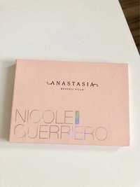 Paleta rozświetlaczy Anastasia Beverly Hills x Nicole Guerriero