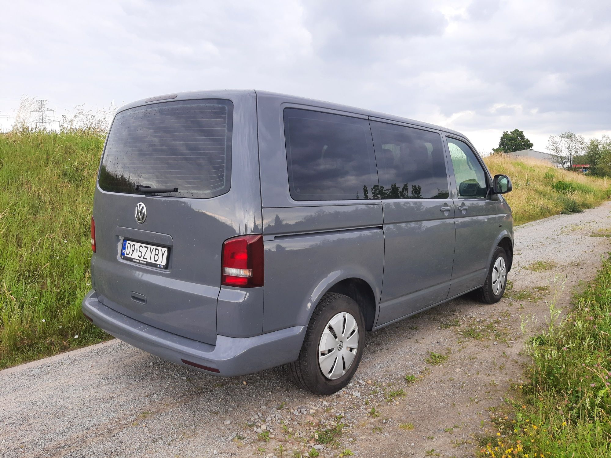T5 2.0tdi 14r. Osobowy Klima przod i tyl 100% sprawny
