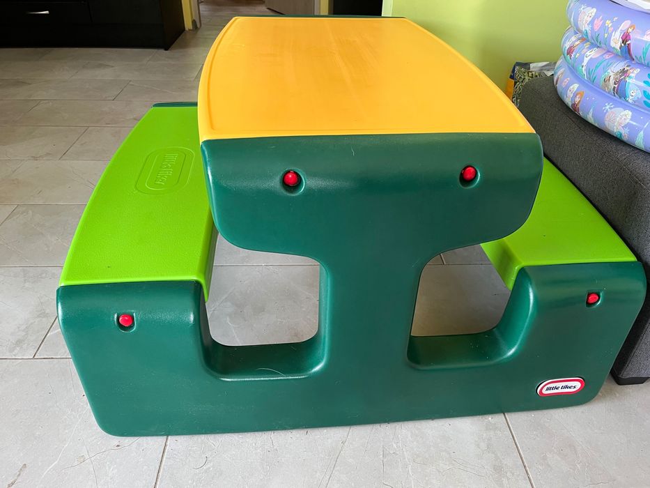 Stolik ogrodowy Little Tikes duży