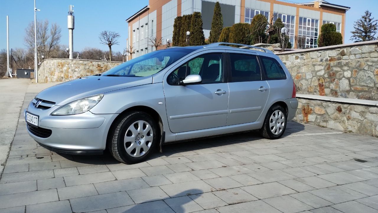 Продам власний автомобіль Peugeot 307SW