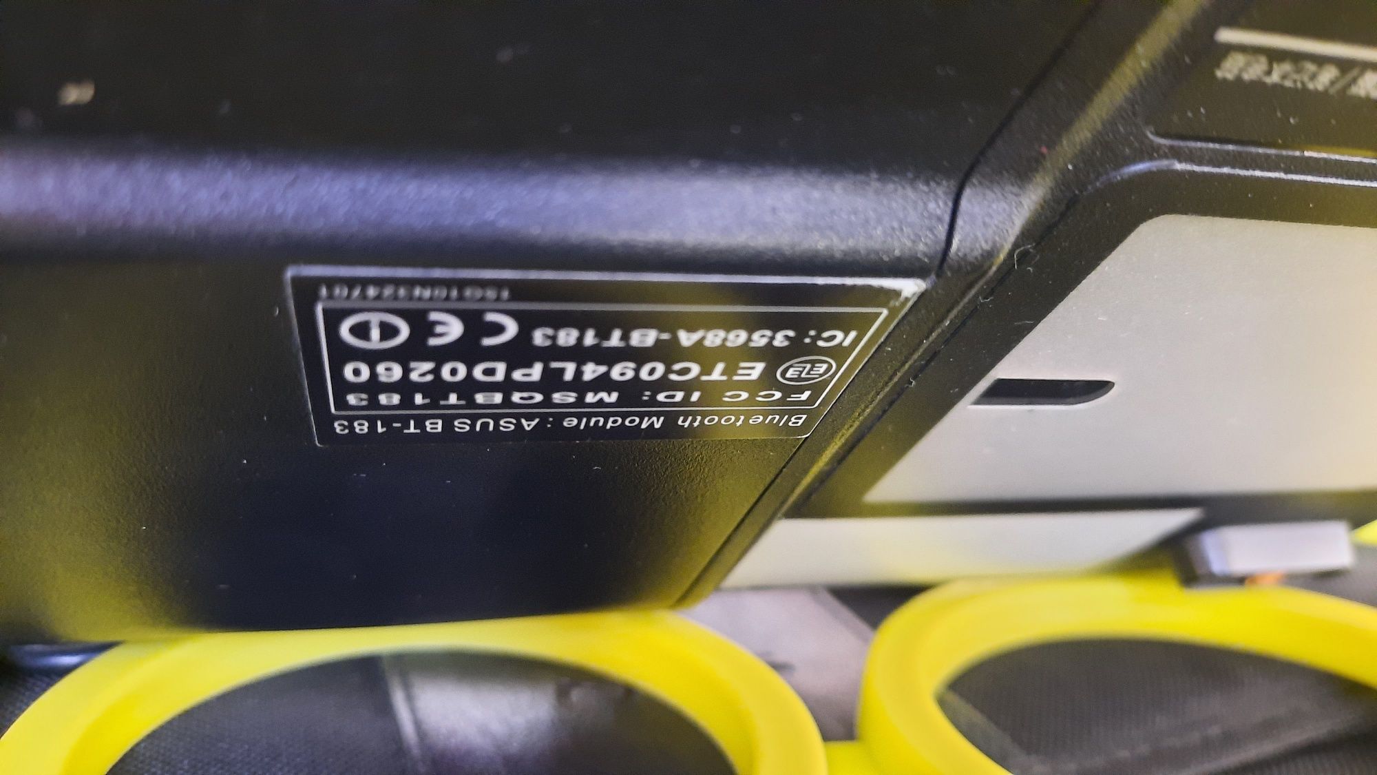 Computador ASUS ecrã estragado
