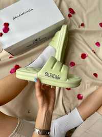 Жіночі шльопанці Balenciaga Puffy Slides ‘Olive’ (36-40 р.)