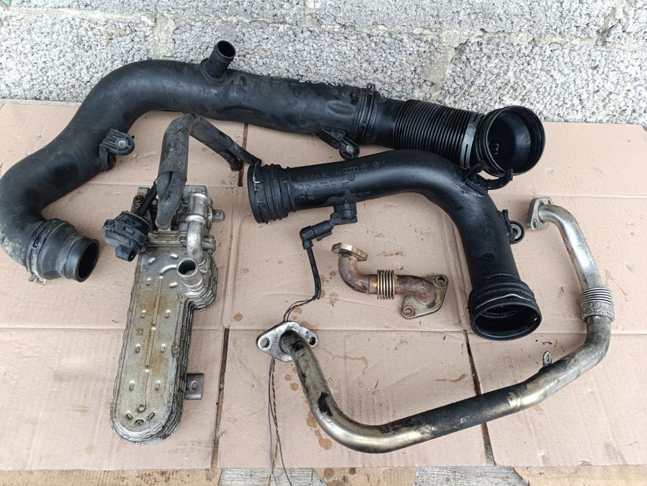 Патрубок 2.0 TDI Гольф 5 Пассат б6 Тоуран Октавія Ауді А3 сеат