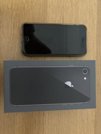 Iphone 8 - 64Gb com capa
