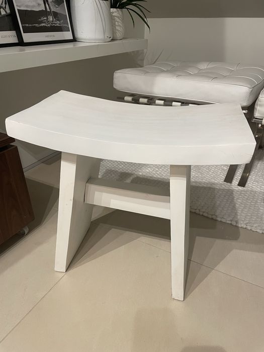 Stołek Boconcept Szogun drewno lite