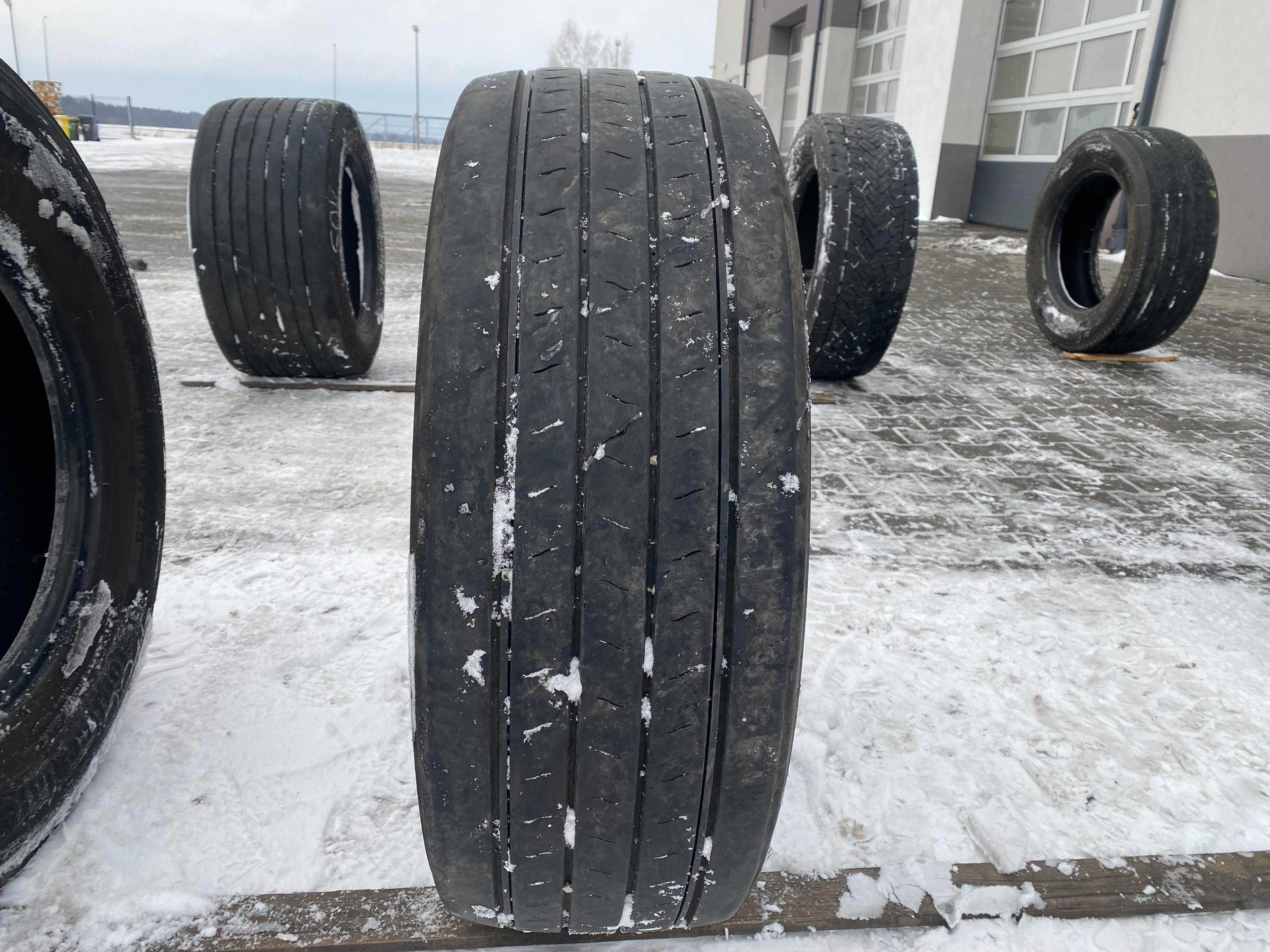 315/60R22.5 Opona CONTINENTAL  ECO PLUS HS3 8mm Przód HS 3