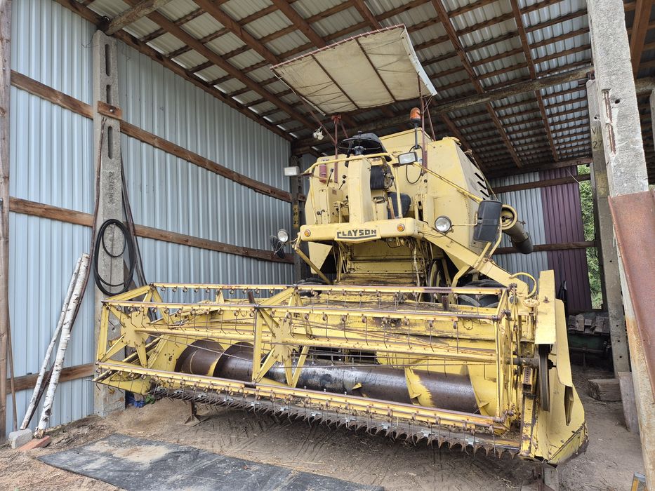 Kombajn zbożowy new holland