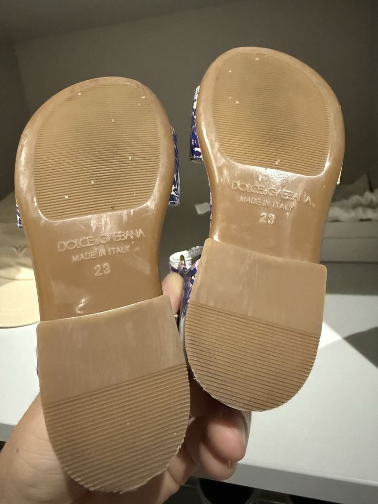 Босоножки детские Dolce & Gabbana ,оригинал.