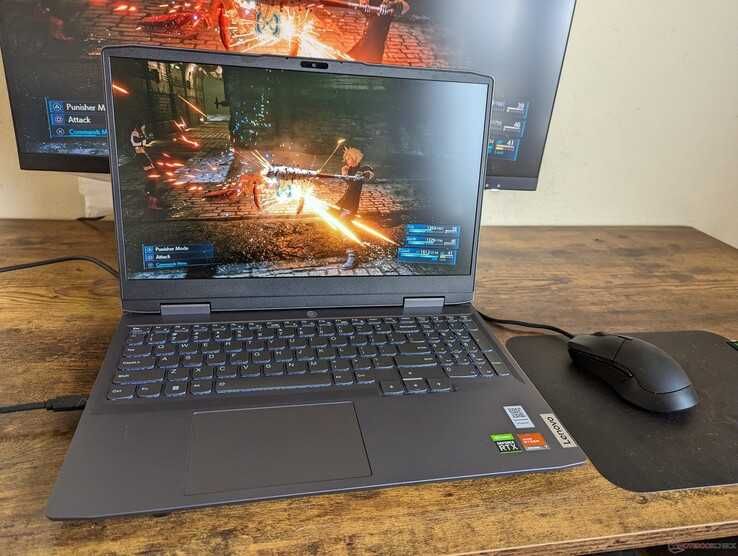 Portátil Gaming LENOVO 15 Ryzen 7-7435HS 24 GB 1 TB SSD -RTX - 4070