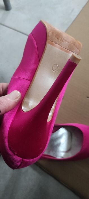 Szpilki różowe na platformie rozmiar 40