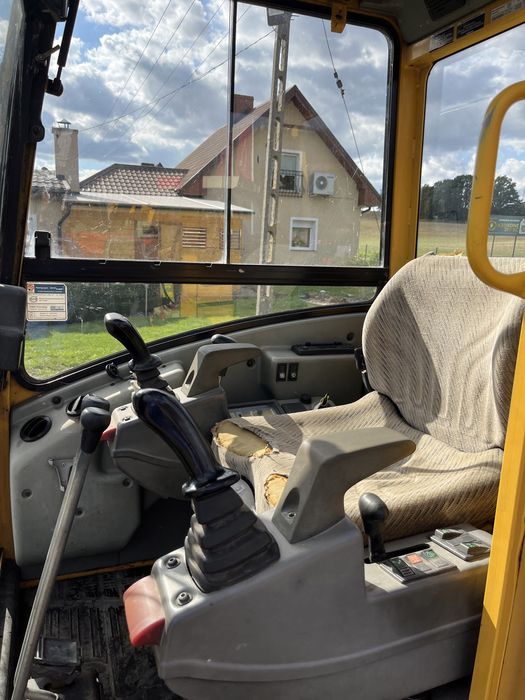 Minikoparka Volvo EC20B