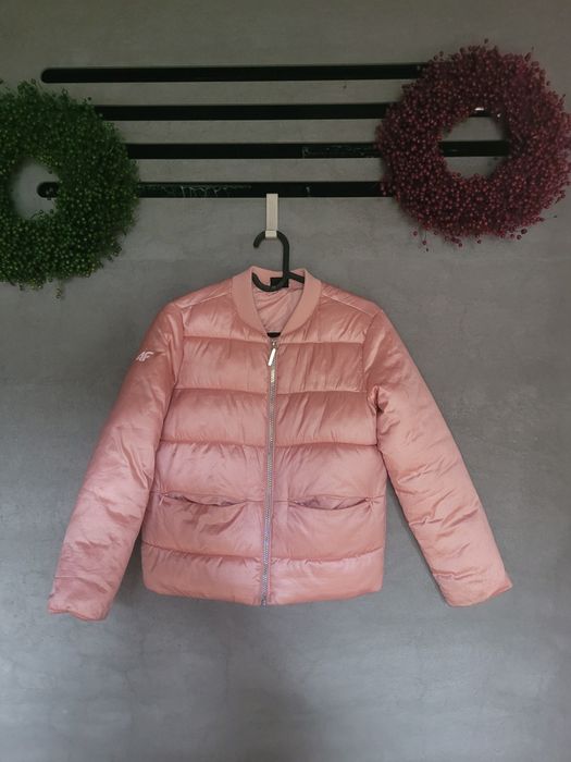 Kurtka bomberka, bejsbolówka, pikówka, przejściówka 4f, rozm 140