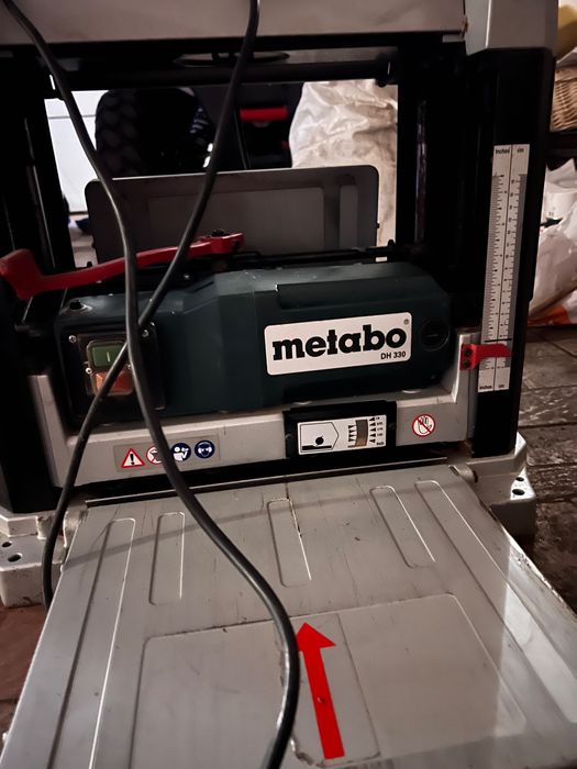 Рейсмусовий верстат Metabo DH 330