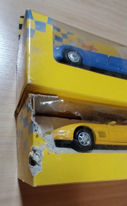 Lote de 4 miniaturas da Maisto