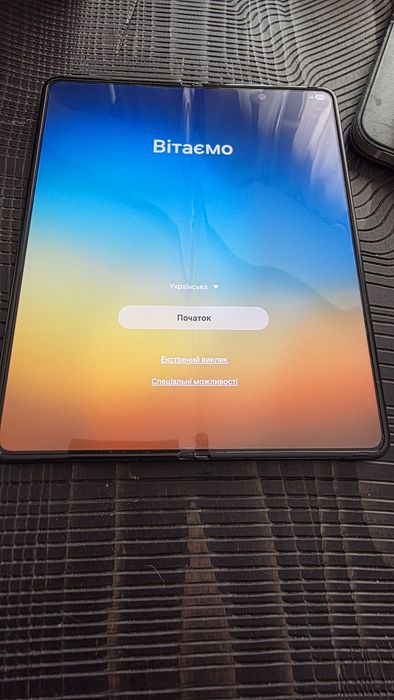 Samsung galaxy fold 5 12Gb 1Tb