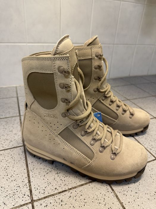 Трекінгові ботінки 43 розміру