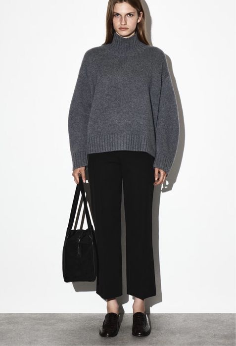 Круті брюки від Cos в наявності