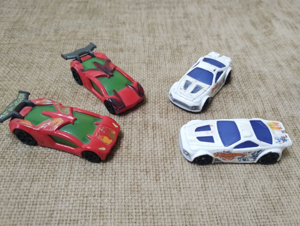 розпродаж колекції, модельки hot wheels та maisto