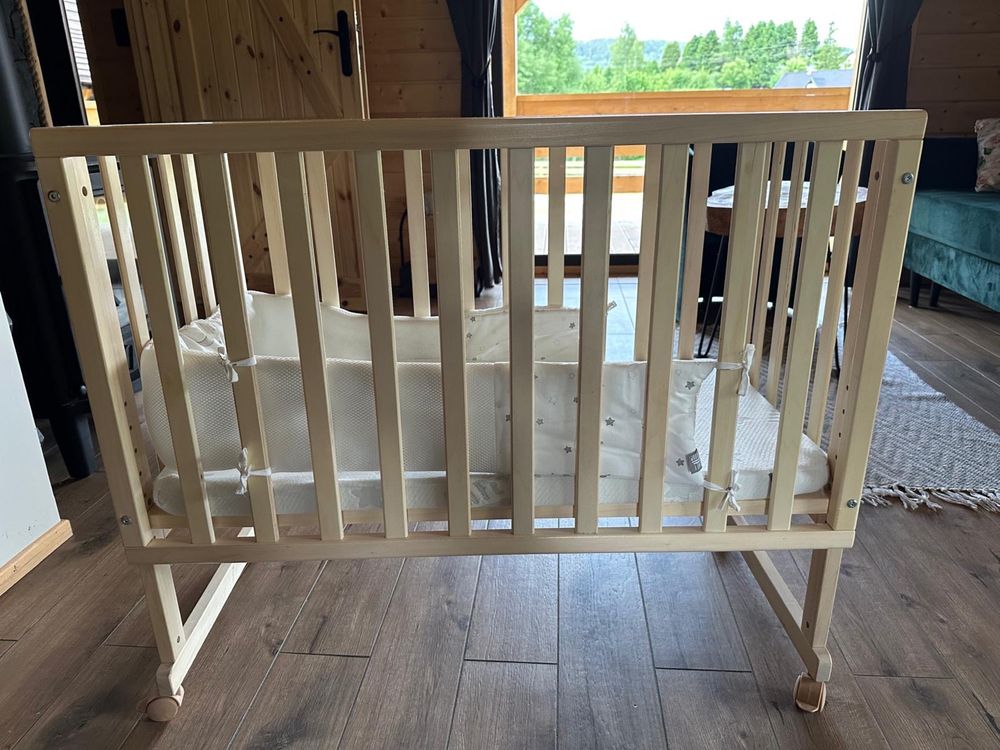Łóżeczko woodies 90x40 materac + ochraniacz