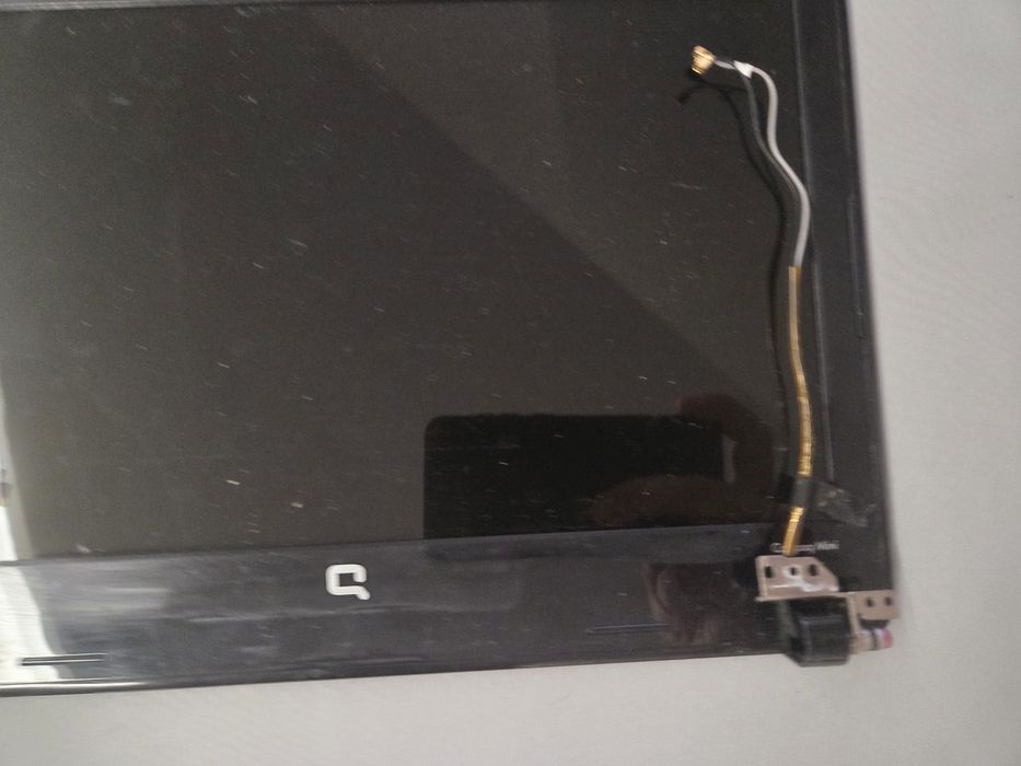 Sprzedam klapę Matrycy do laptopa HP Compaq mini 311