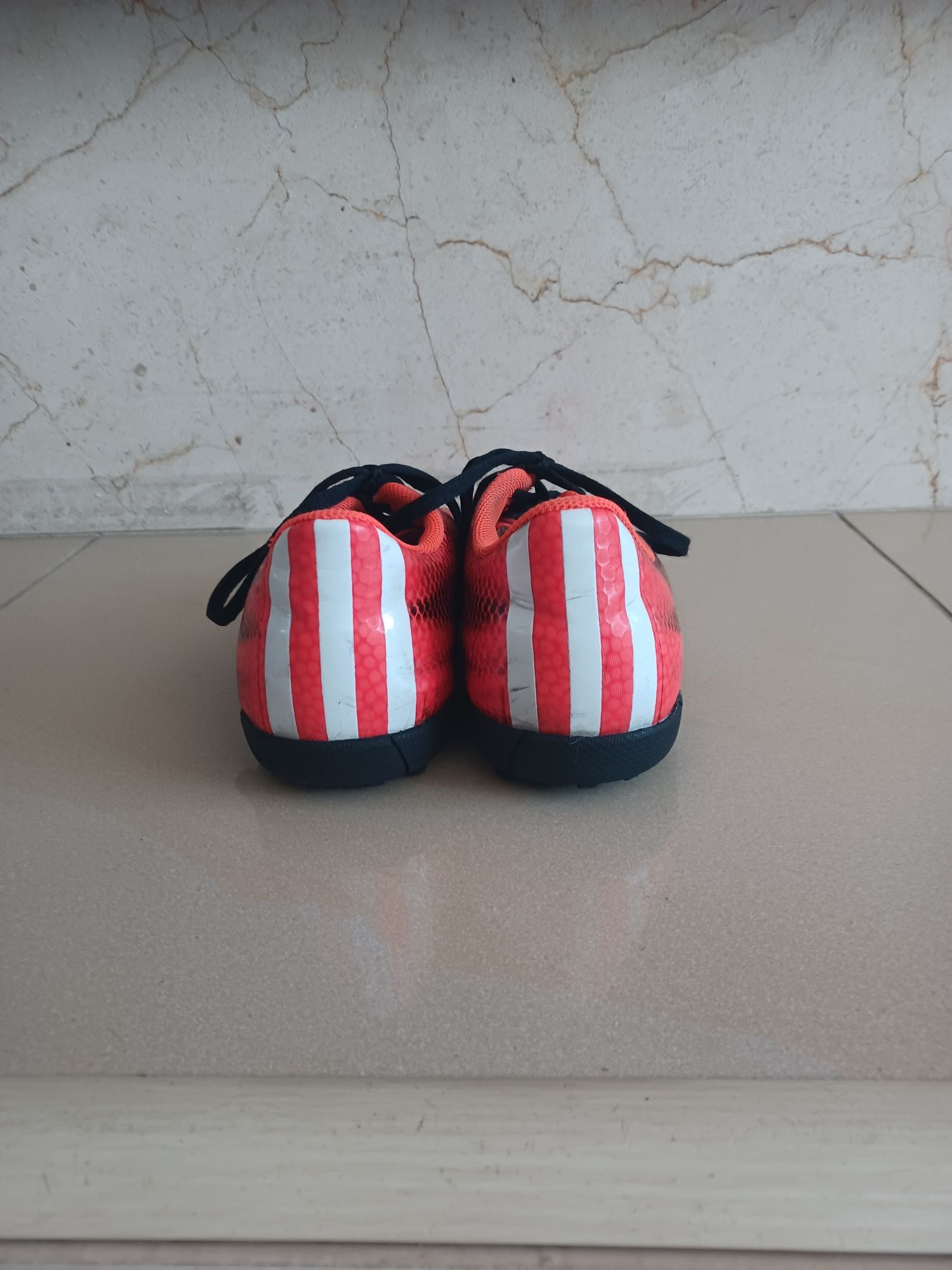 Buty piłkarskie Turfy adidas