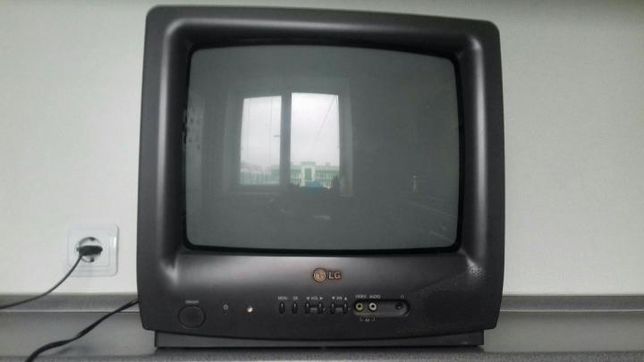 Продам Телевизор LG CF-14F69
