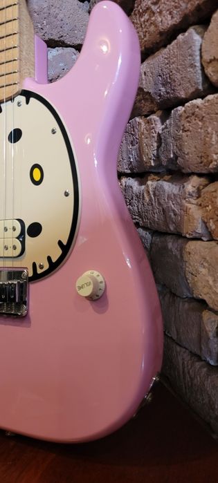 Fender Squier Hello Kitty 2006 rok full oryginał
