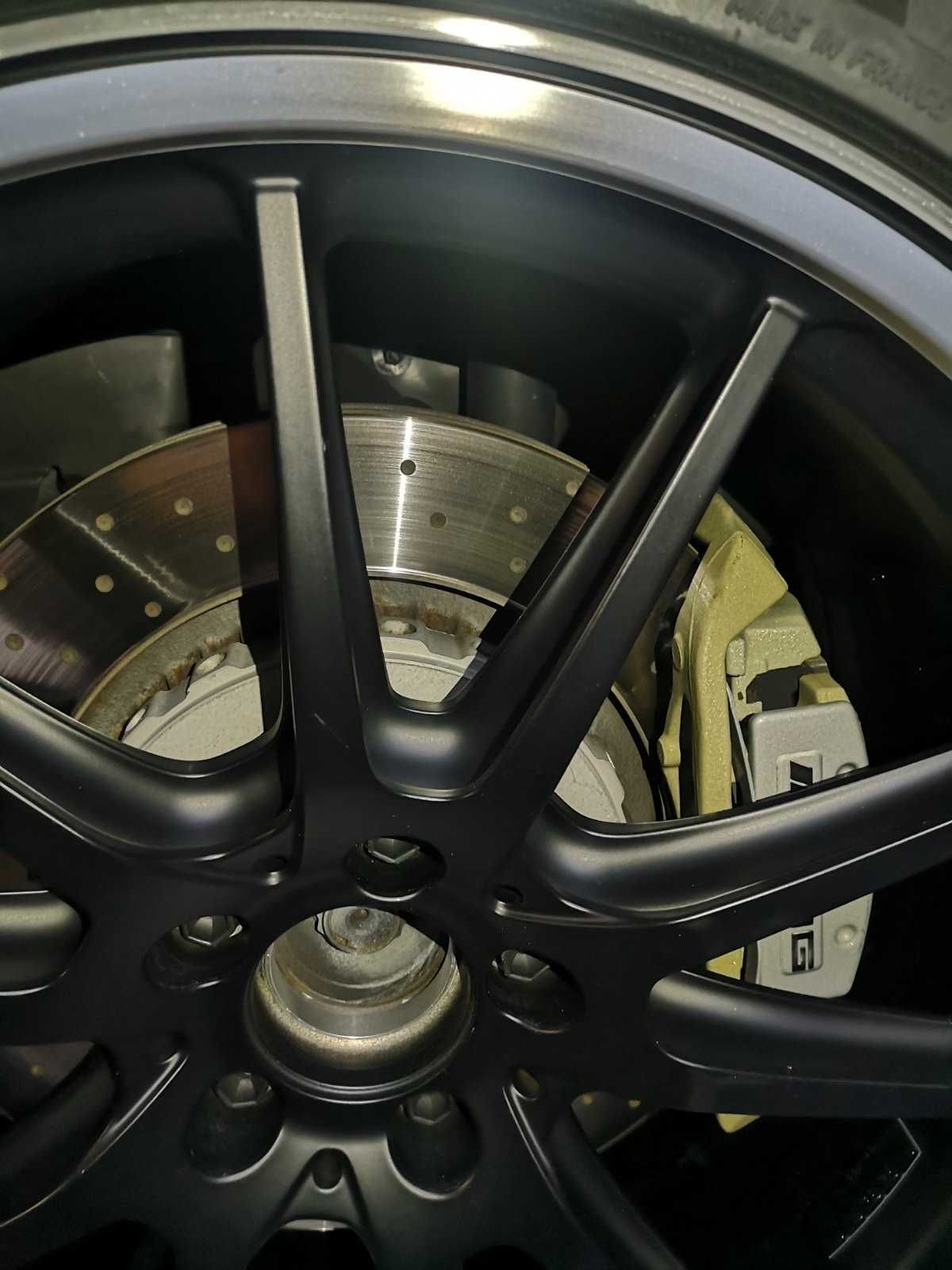 комплект тормозних супортів Mercedes AMG + тормозні диски перед та зад