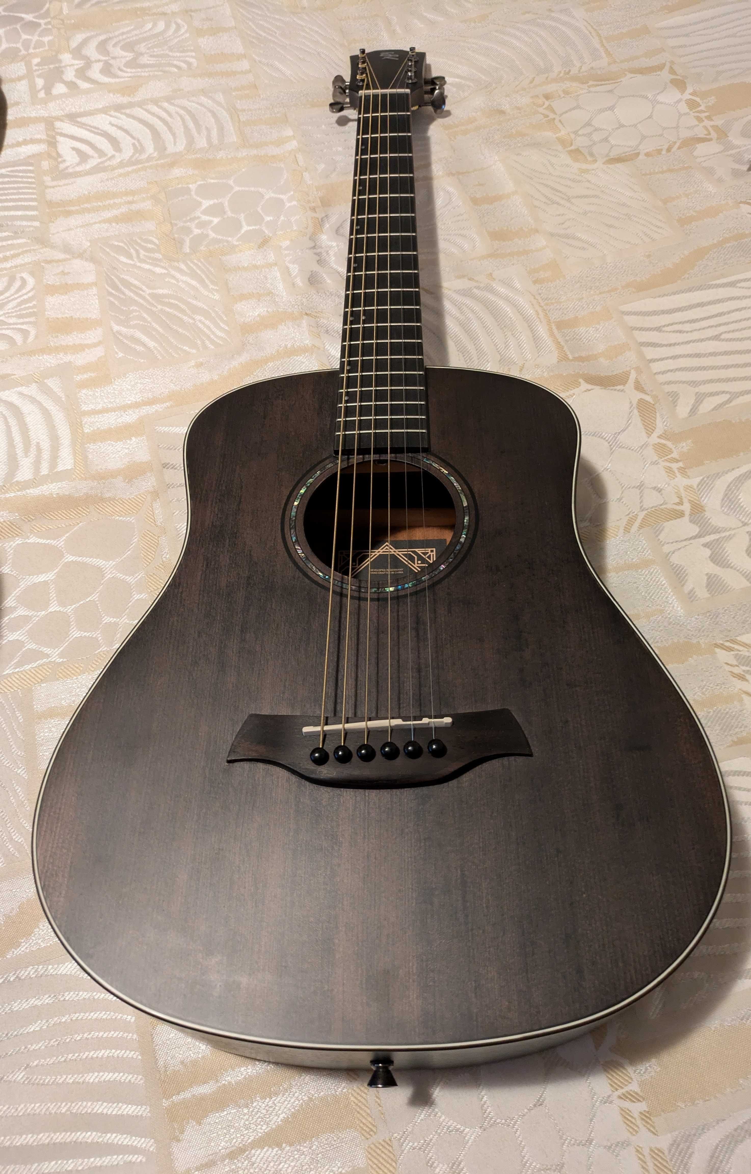 Guitarra Baton Rouge X11LS/TB-SCC