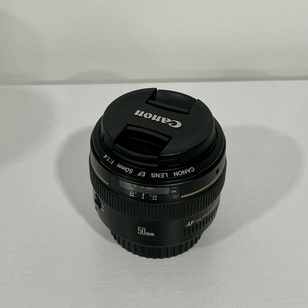 Objetiva Canon EF 50mm f/1.4 USM - *Como Nova